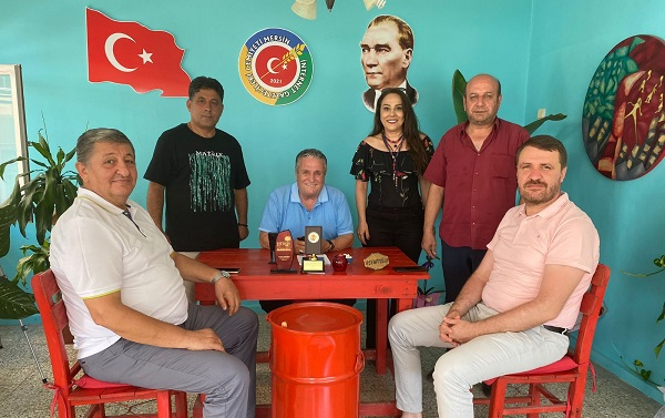 AK Parti’li Özturan’dan MEİGDER’e ziyaret 