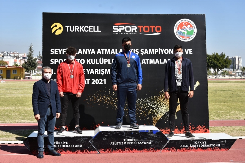 ATMALAR ŞAMPİYONASINDA BAŞARILI SPORCULAR ÖDÜLLENDİRİLDİ